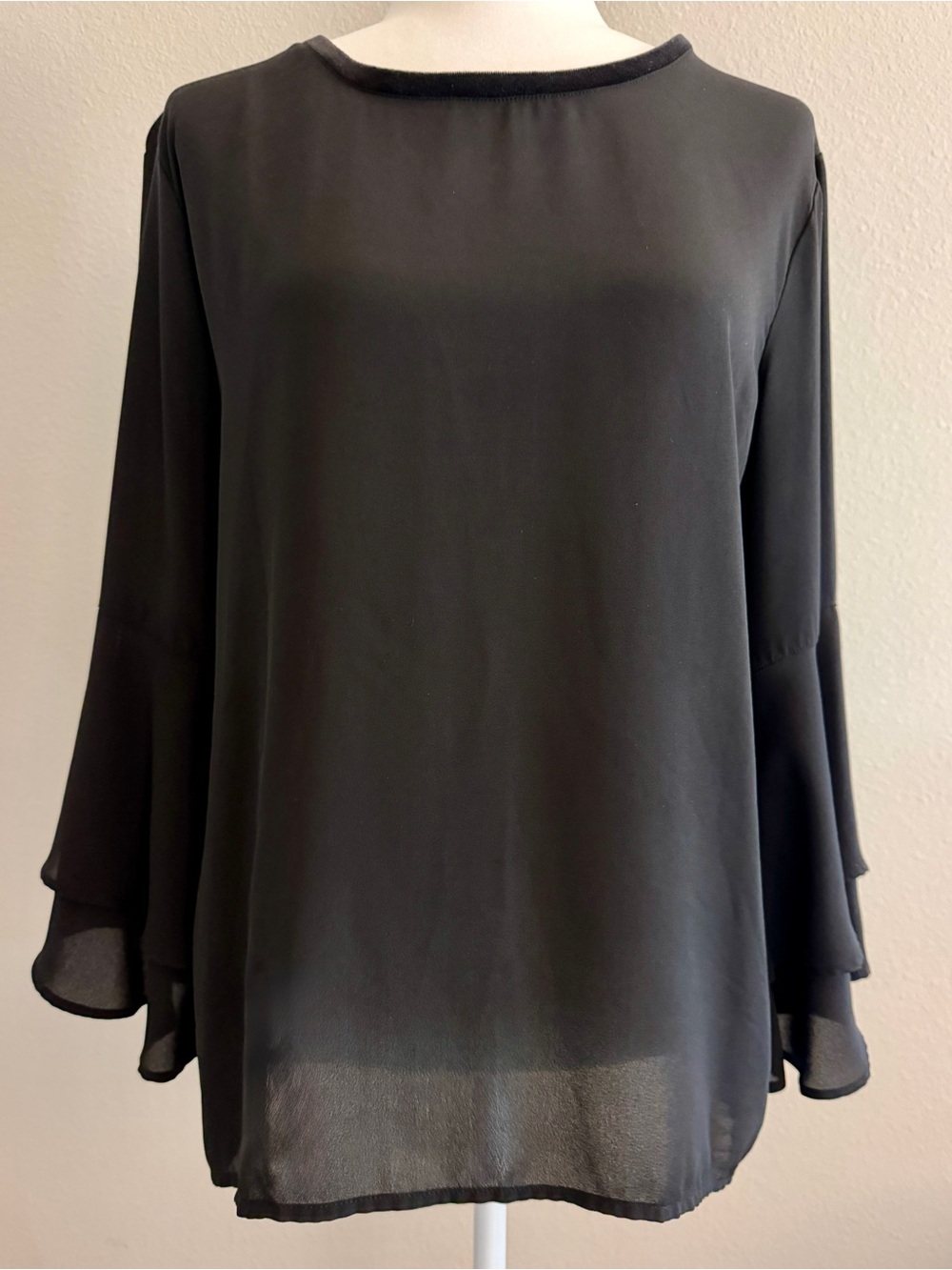 LOFT Black Velvet Trim Tiered Bell Sleeve Blouse Size L - EUC